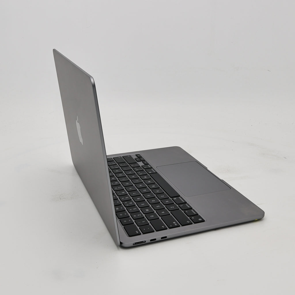 99新 Apple MacBook Air 22年 13寸 M2（8+8核） 8G RAM 256G SSD 深空灰色