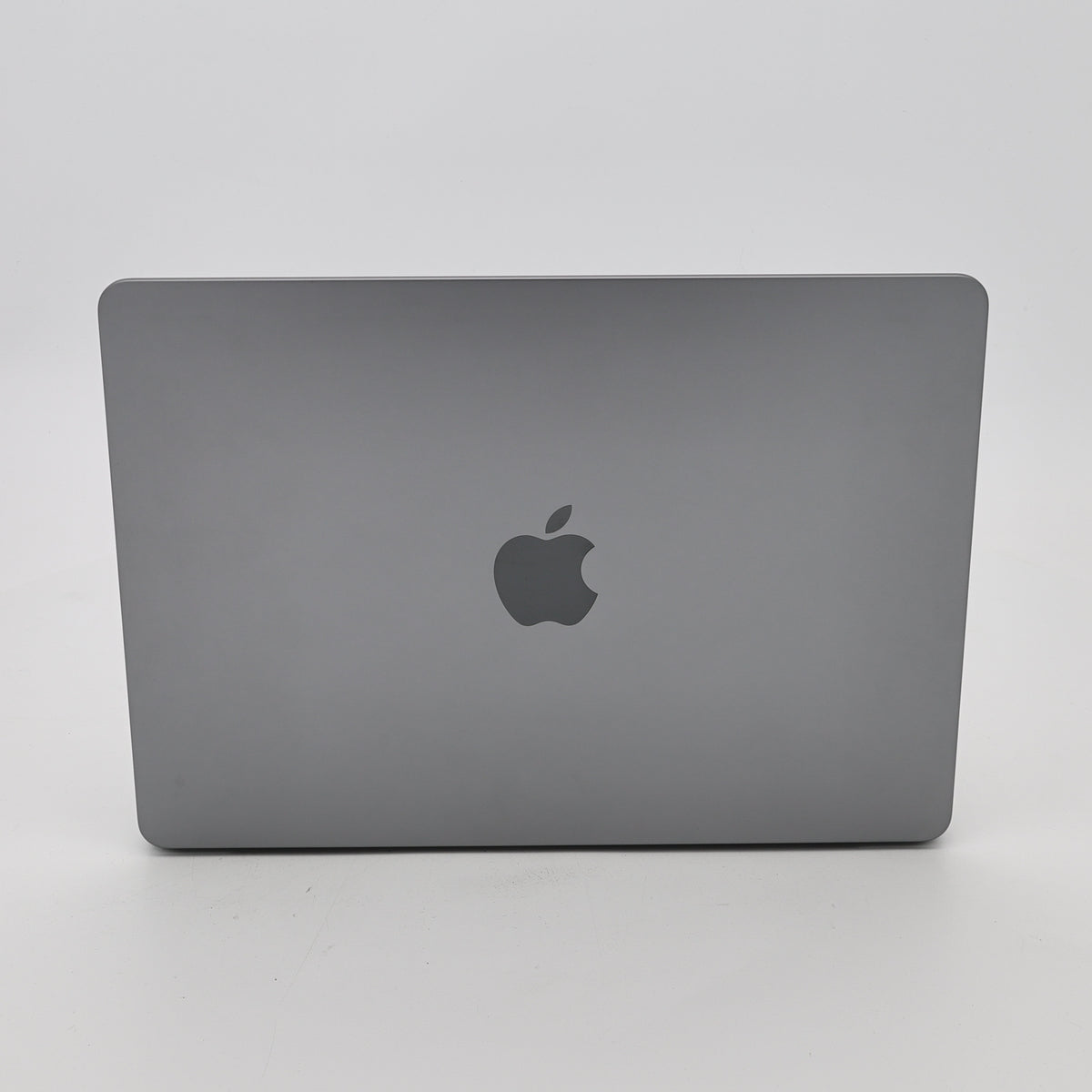 95新 Apple MacBook Air 22年 13寸 M2（8+8核） 8G RAM 256G SSD 深空灰色