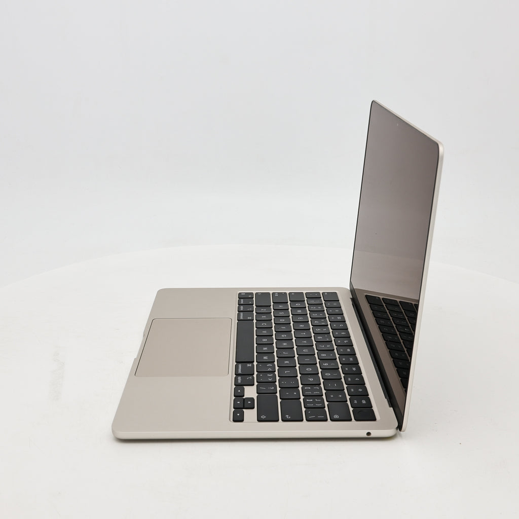 95新 Apple MacBook Air 22年 13寸 M2（8+8核） 16G RAM 256G SSD 星光色