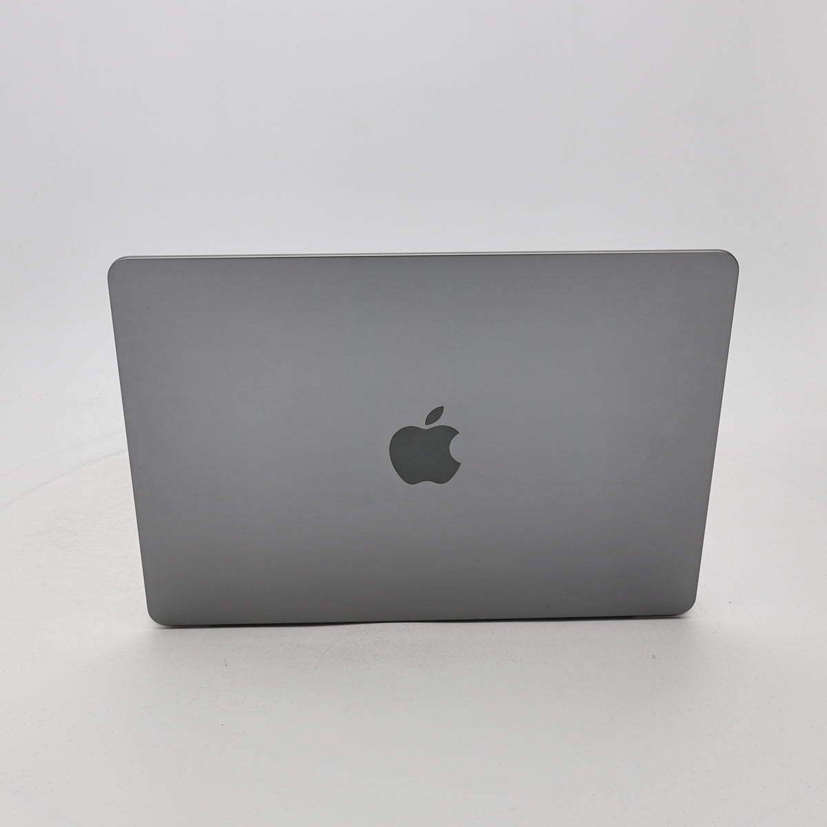 99新 Apple MacBook Air 22年 13寸 M2（8+8核） 8G RAM 256G SSD 深空灰色