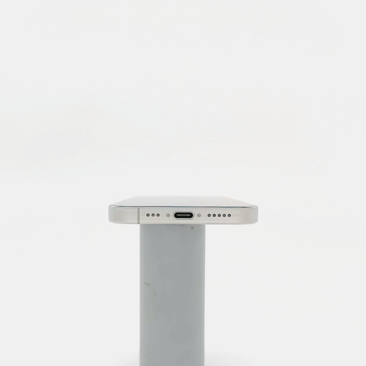 95新 Apple iPhone 16 Pro 128G 白色鈦金屬 中國大陸版