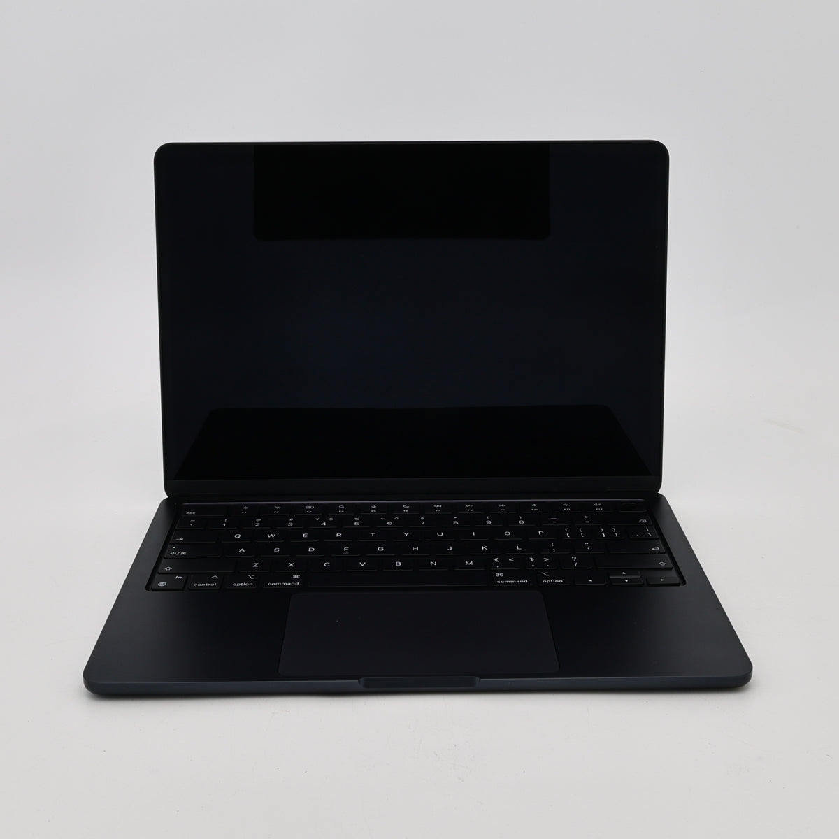 95新 Apple MacBook Air 22年 13寸 M2（8+8核） 8G RAM 256G SSD 午夜色