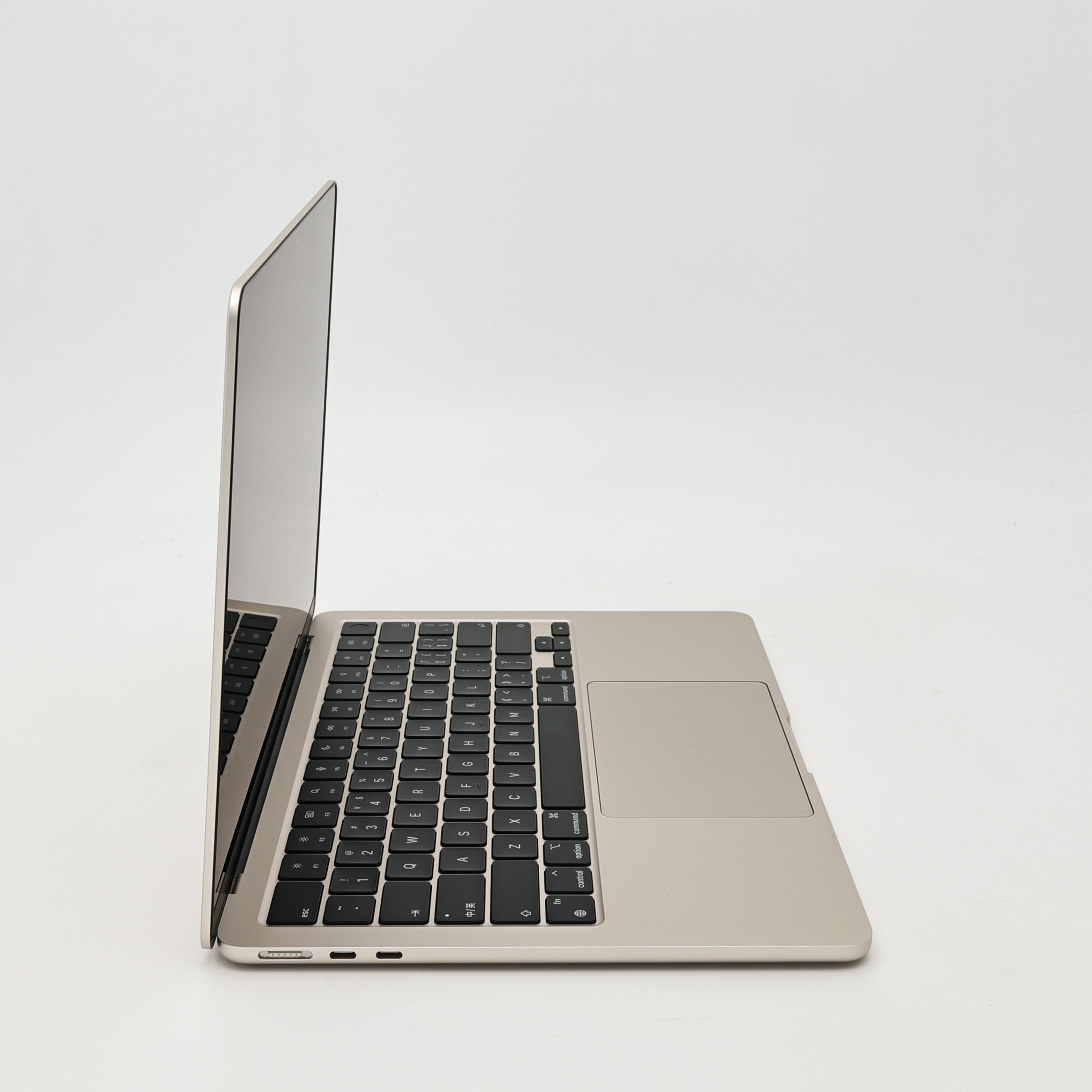 95新 Apple MacBook Air 22年 13寸 M2（8+8核） 8G RAM 256G SSD 星光色