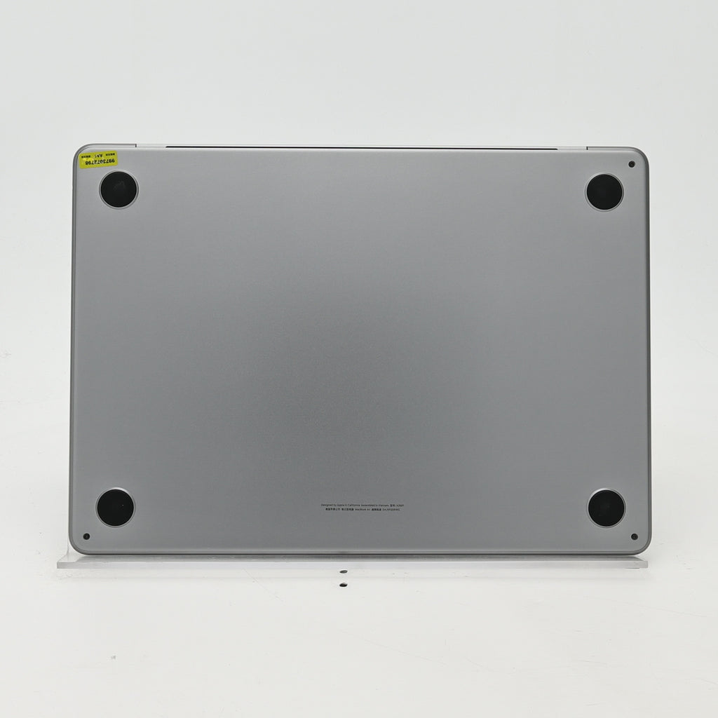 95新 Apple MacBook Air 22年 13寸 M2（8+8核） 8G RAM 256G SSD 深空灰色